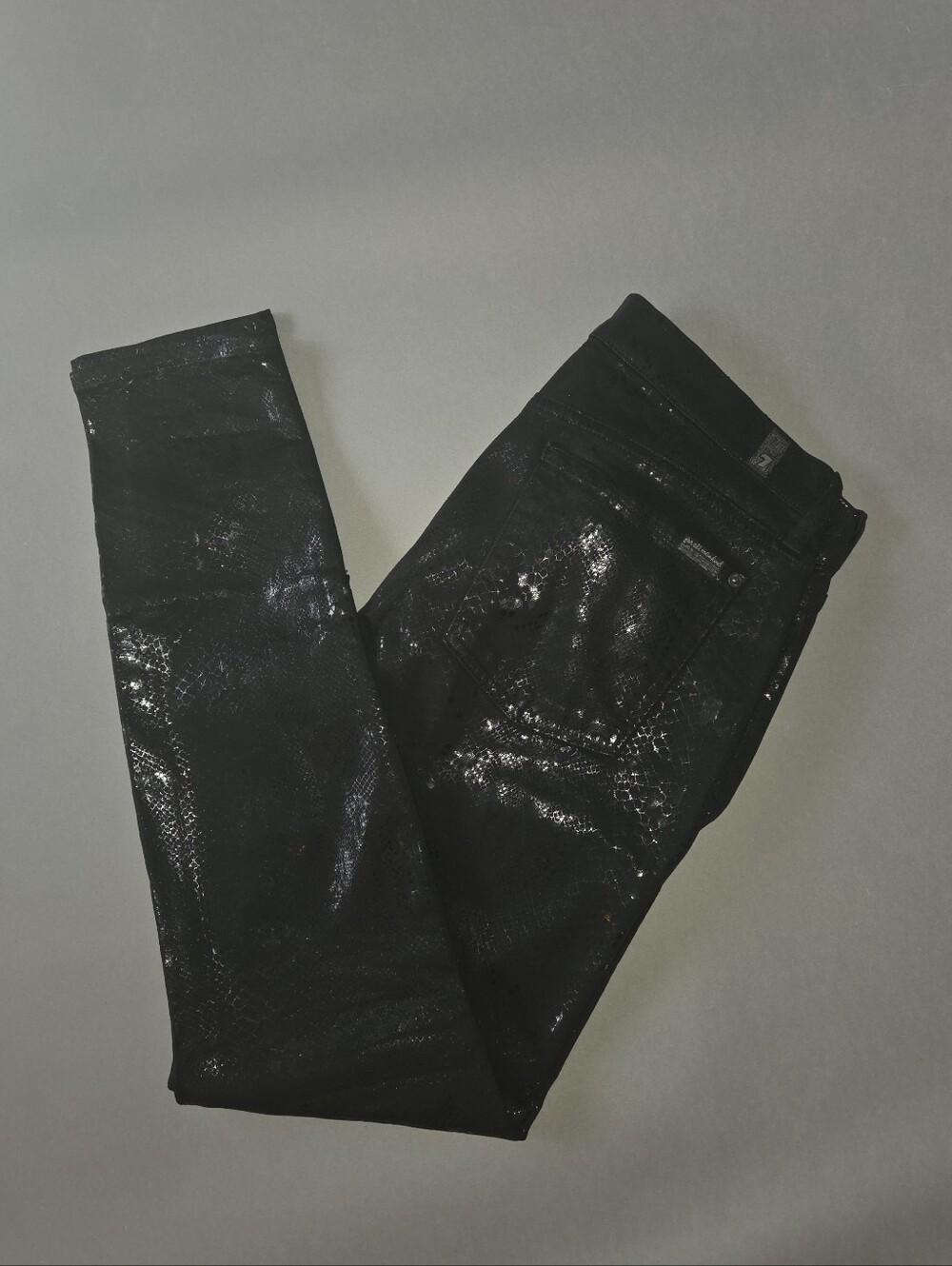 7 For All Mankind "The Skinny" Black Snakeprint Embossed Jeans Size 32 Inch